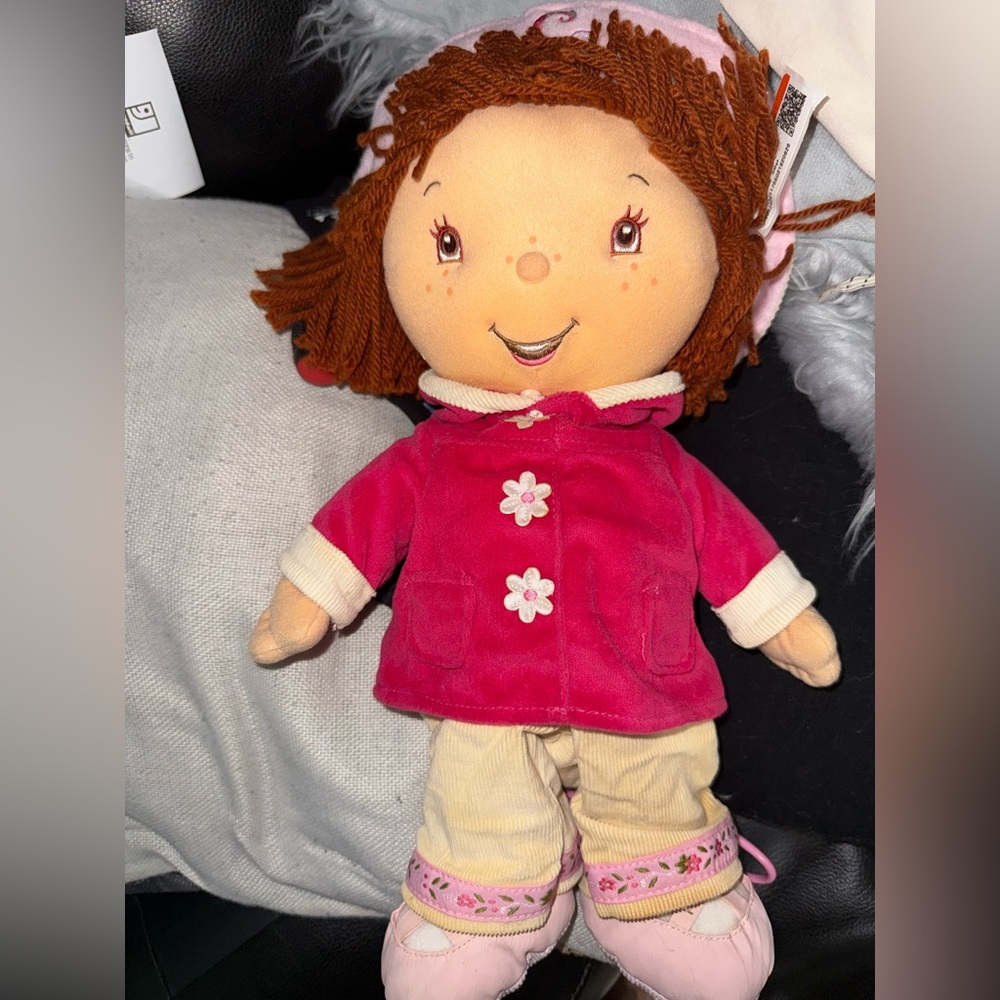 Vintage strawberry shortcake doll